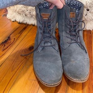 Tom's Boots